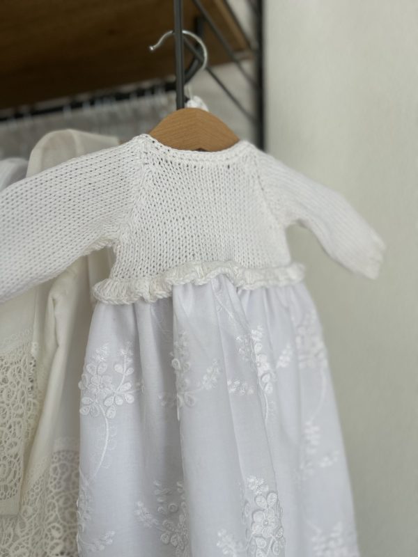 Faldón punto blanco - Imagen 2